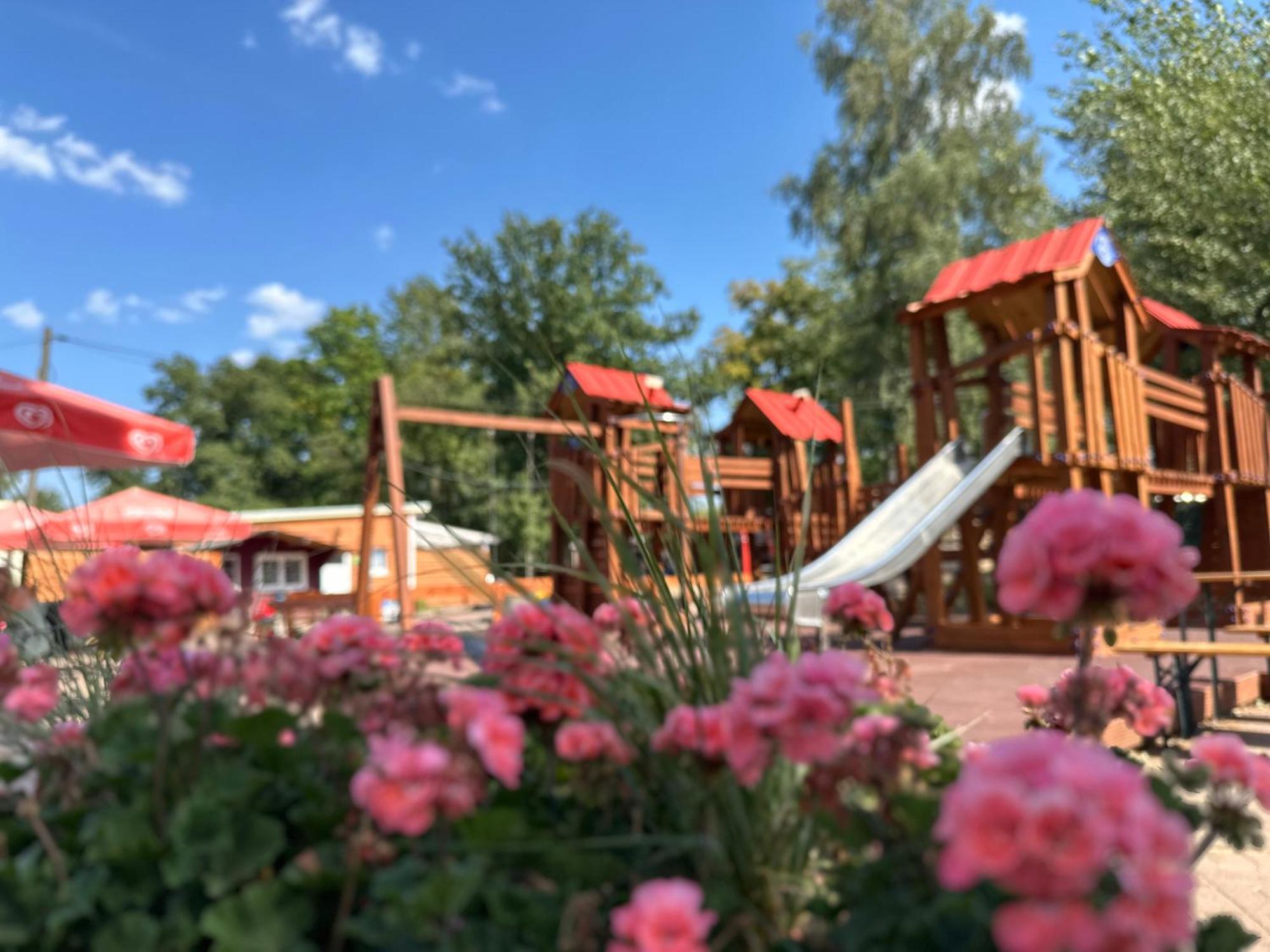 Ferien-& Erlebnispark Ploetzky เชอเนอเบ็ค ภายนอก รูปภาพ